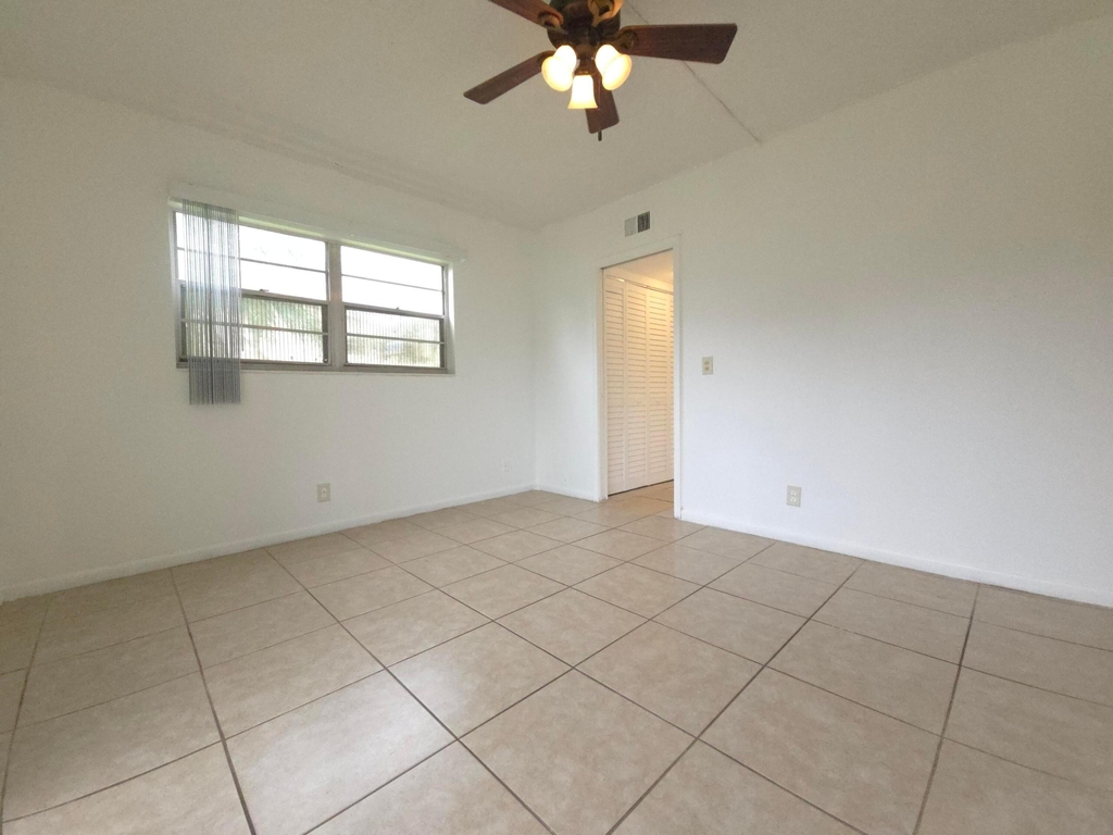 129 Norwich F - Photo 10