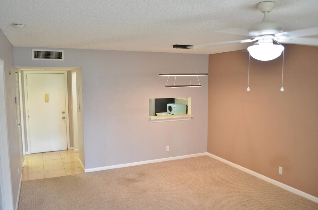5130 Las Verdes Circle - Photo 2