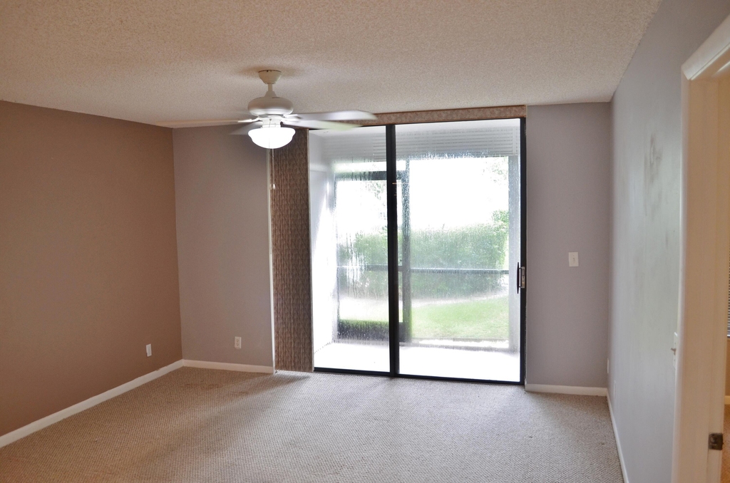 5130 Las Verdes Circle - Photo 1