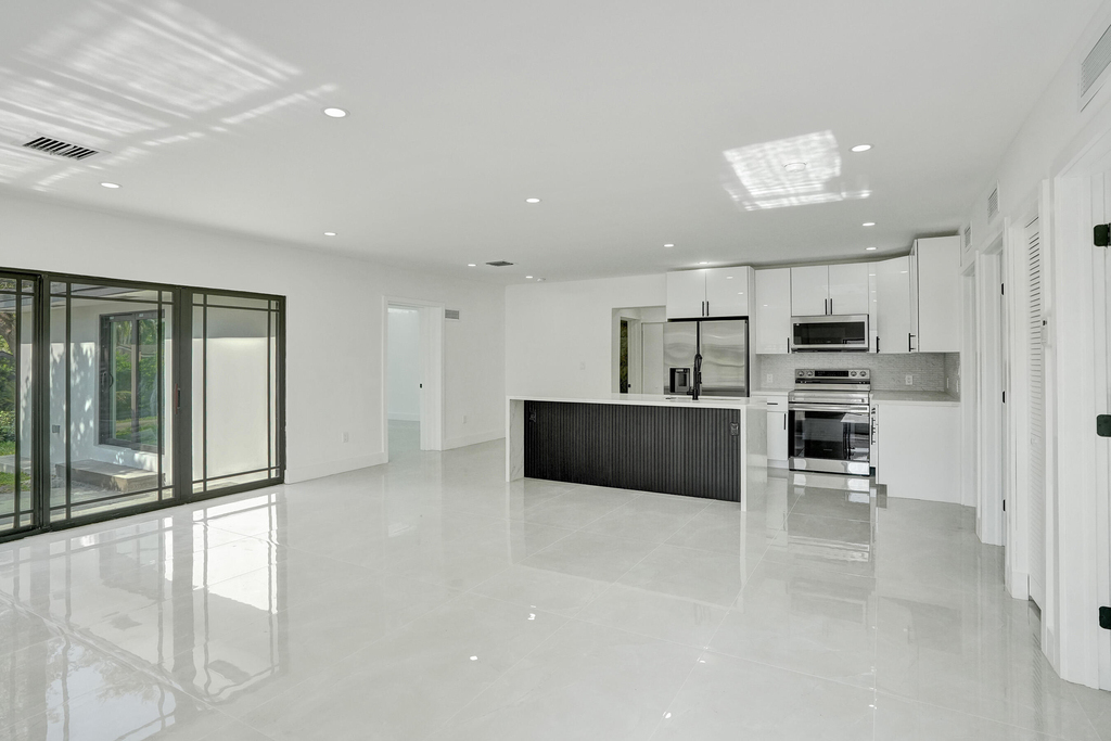 3234 Taft Street - Photo 10