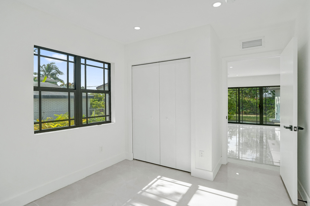3234 Taft Street - Photo 25