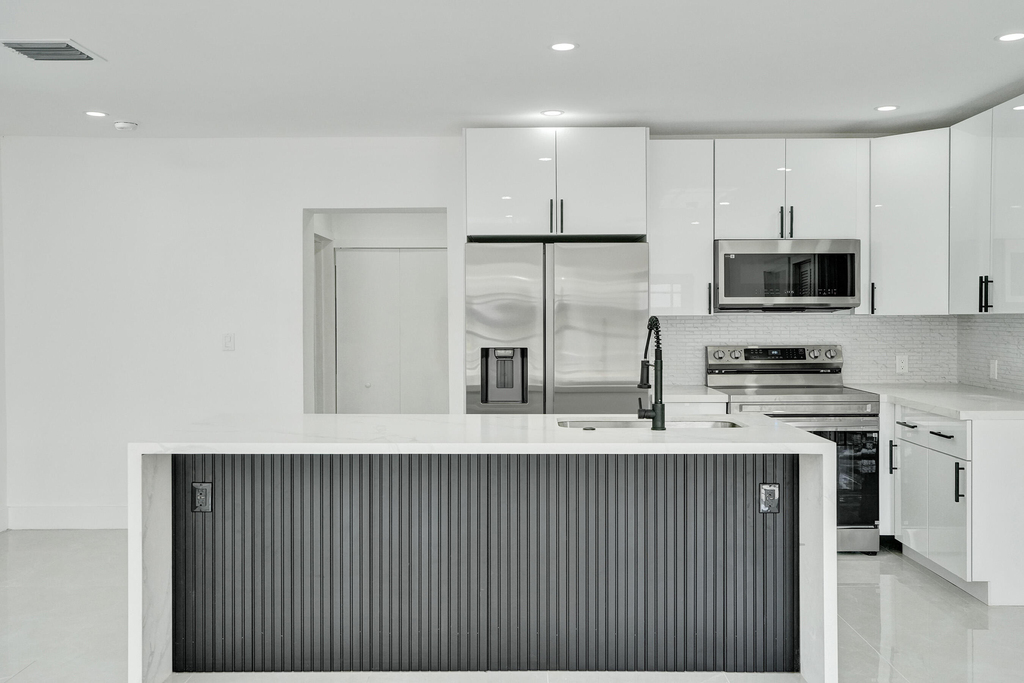 3234 Taft Street - Photo 63