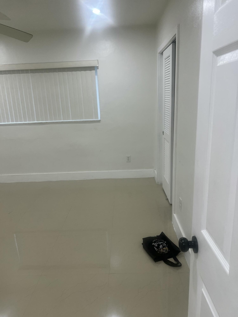 2900 Nw 187th Street - Photo 2