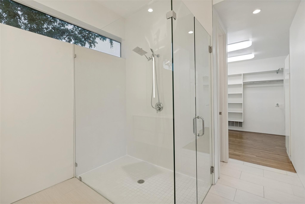 4401 Roseland Avenue - Photo 16