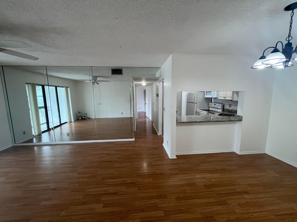 618 Sea Pine Way - Photo 0