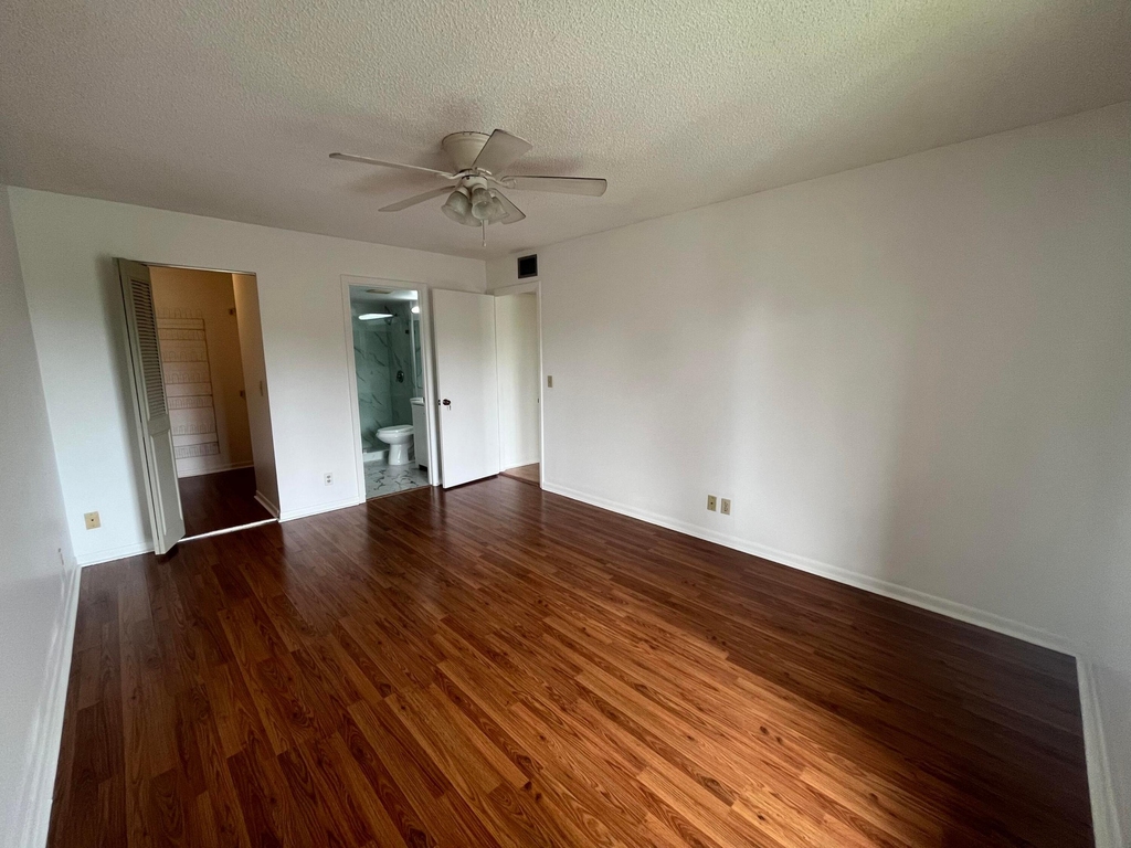 618 Sea Pine Way - Photo 9