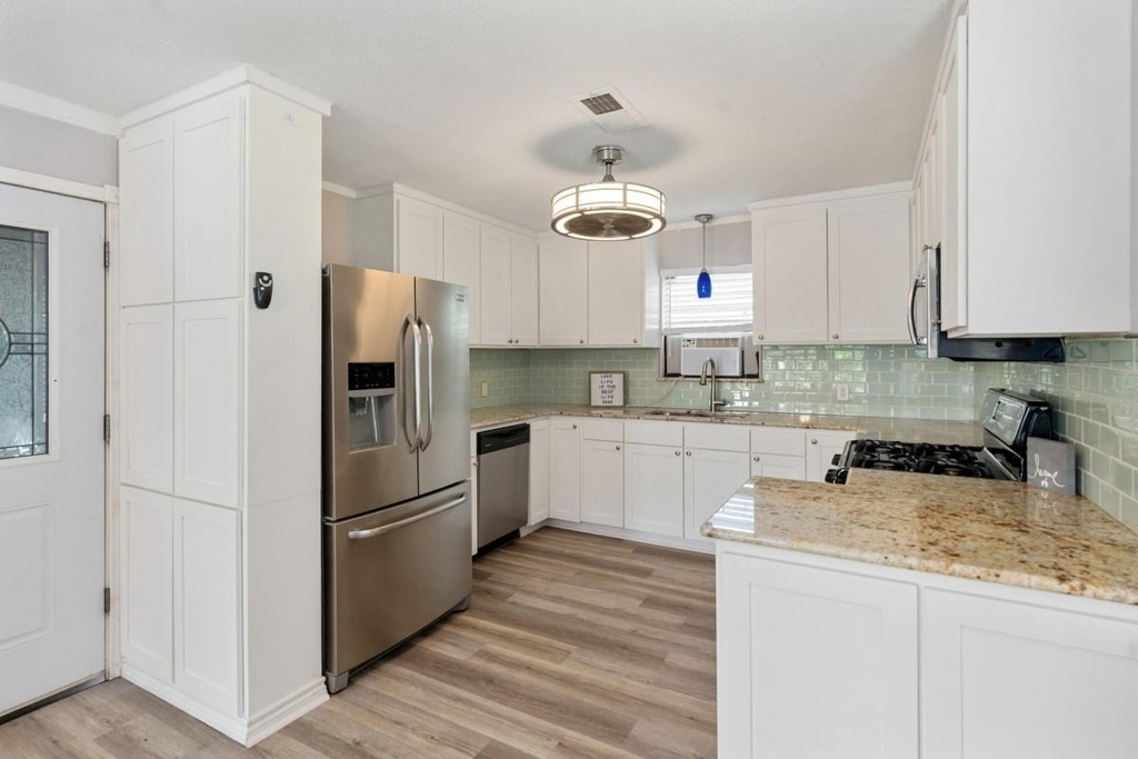 140 Lynn Creek Drive - Photo 11