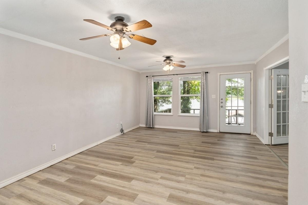 140 Lynn Creek Drive - Photo 4