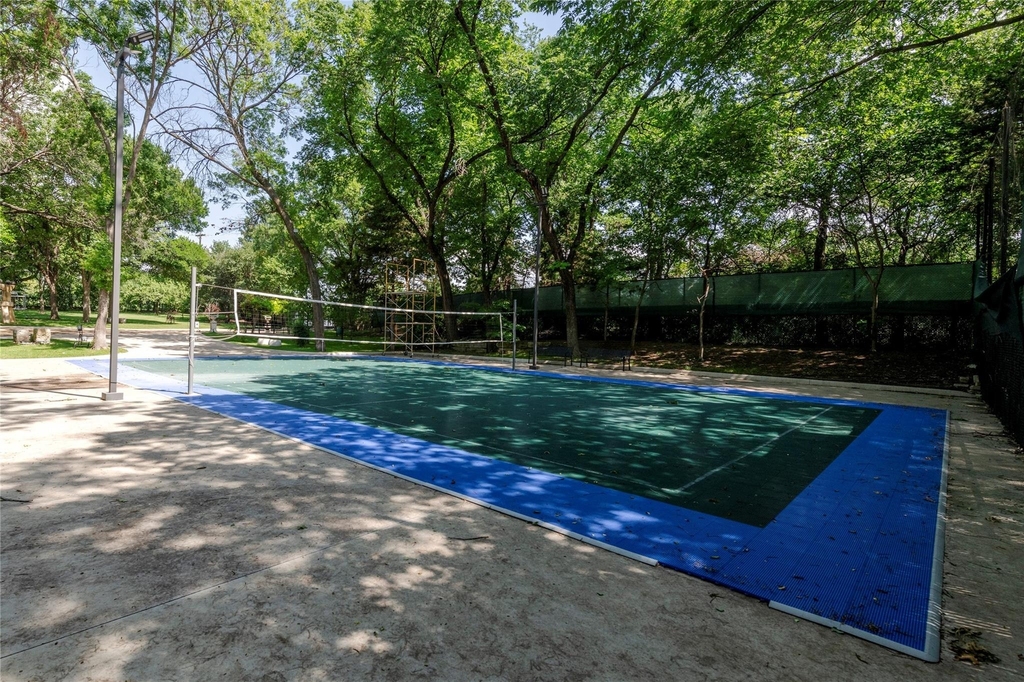 4605 E Parker Road - Photo 32