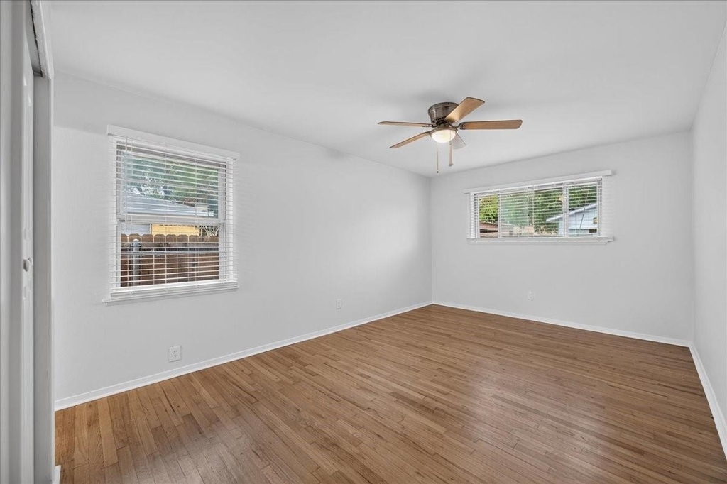 1919 Yucca Drive - Photo 17
