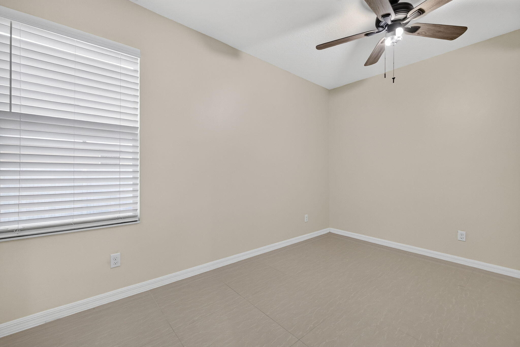 431 Sw Molloy Street - Photo 25