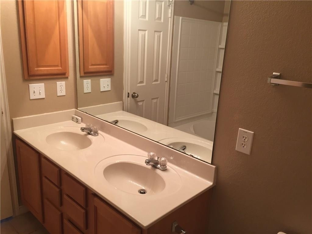 6908 Planters Row Drive - Photo 18
