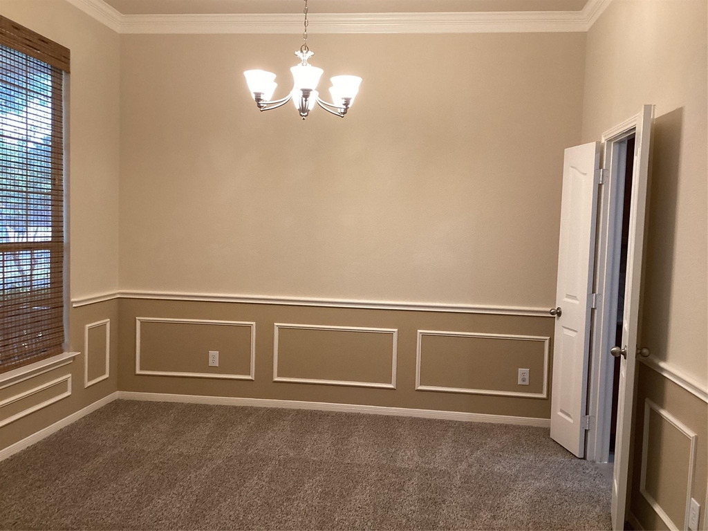9120 Rose Court - Photo 2