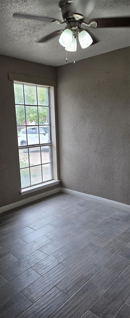 1702 Pisces Street - Photo 2