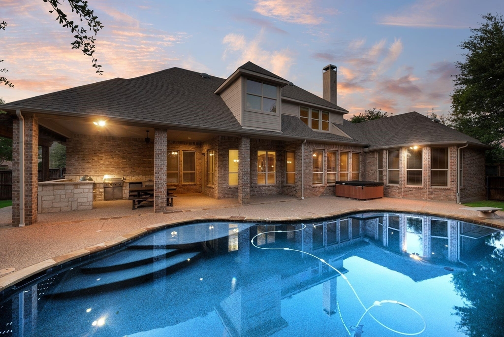 1516 Silverleaf Drive - Photo 3