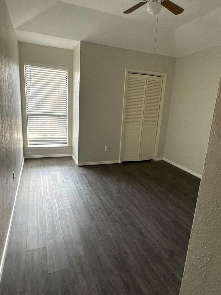 8504 Holly Street - Photo 6
