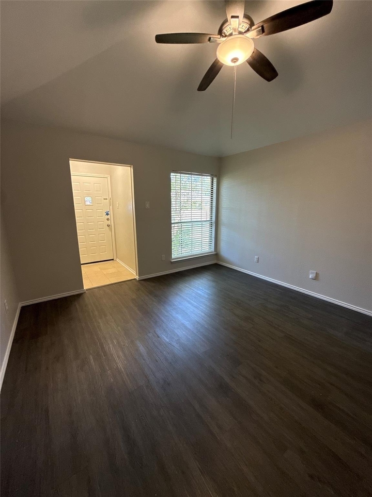 8504 Holly Street - Photo 5