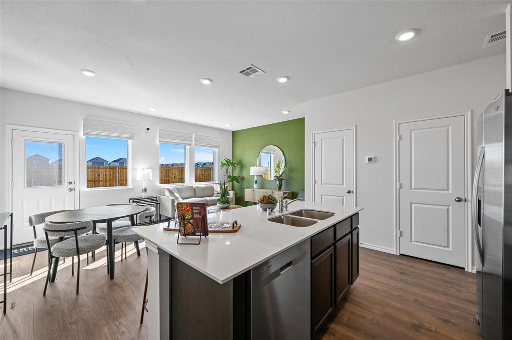 204 Tall Cedar Way - Photo 9