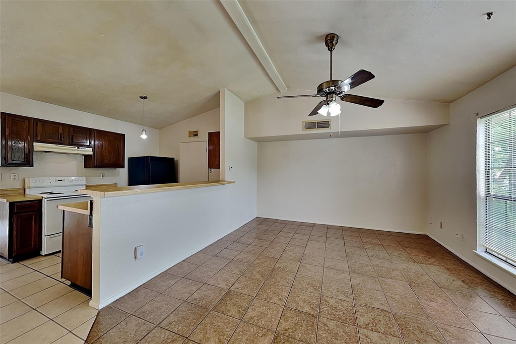 7313 Pineberry Road - Photo 4