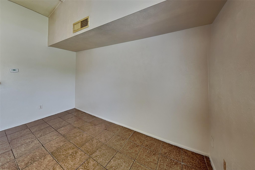 7313 Pineberry Road - Photo 8