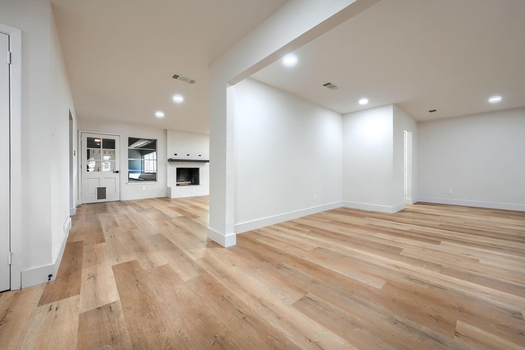 4049 Alicante Avenue - Photo 8