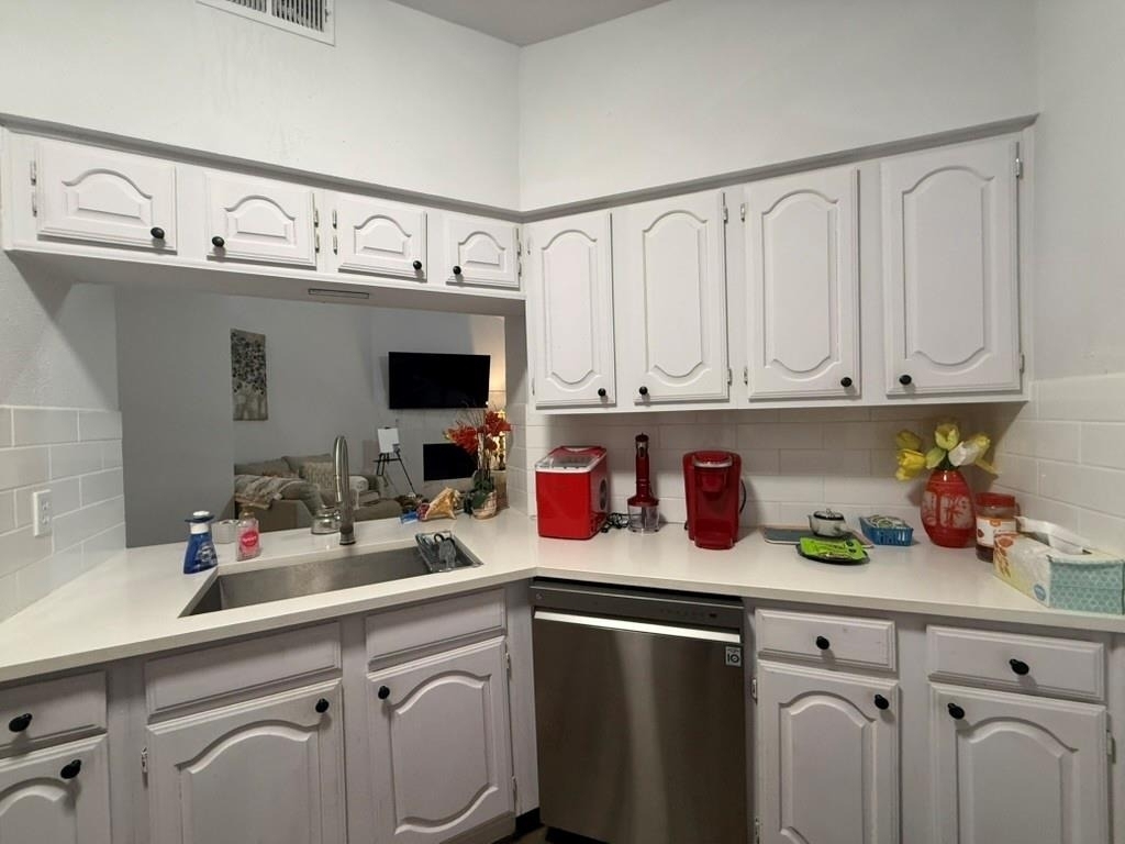 2835 Keller Springs Road - Photo 4