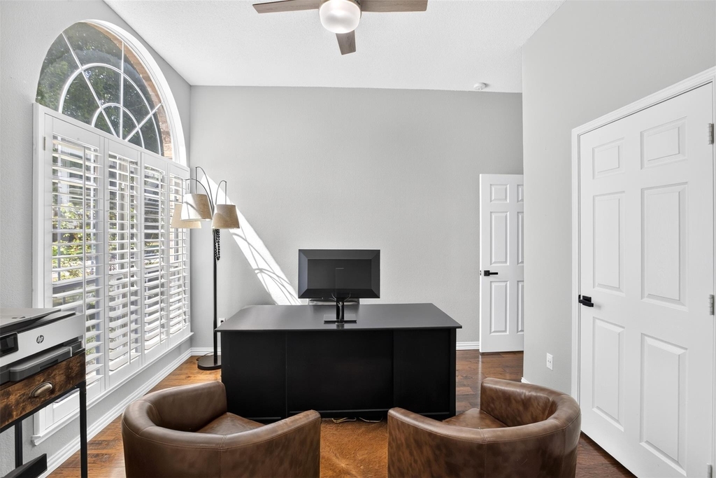 10908 Shadow Brook Lane - Photo 7
