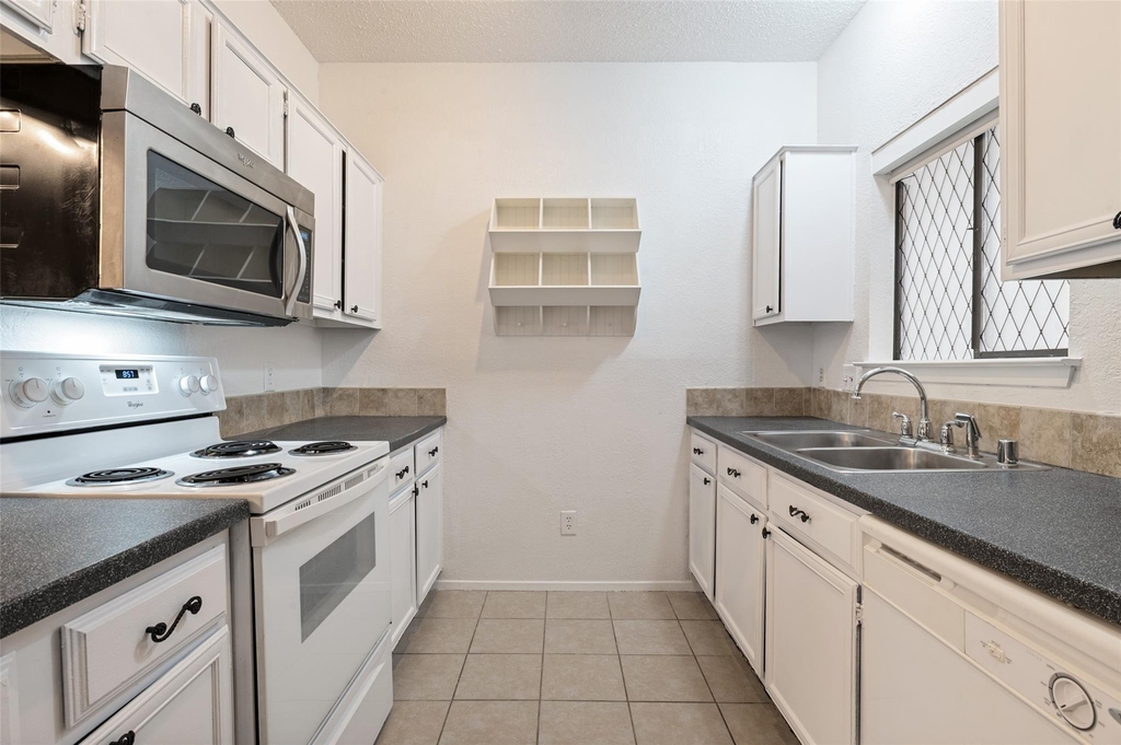 5550 Spring Valley - Photo 1