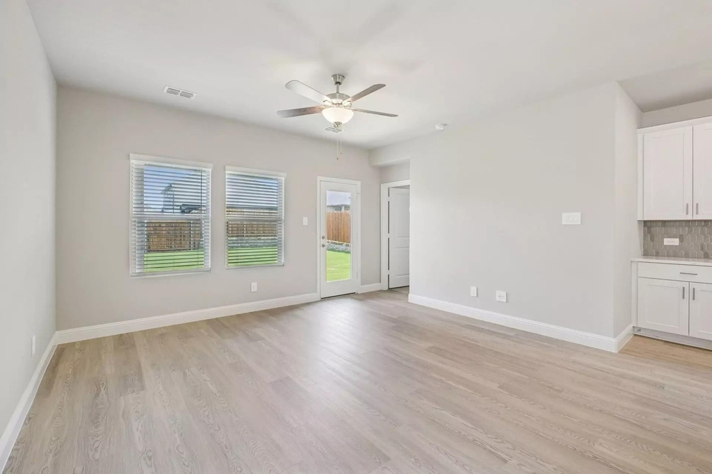 525 Blanton Street - Photo 17