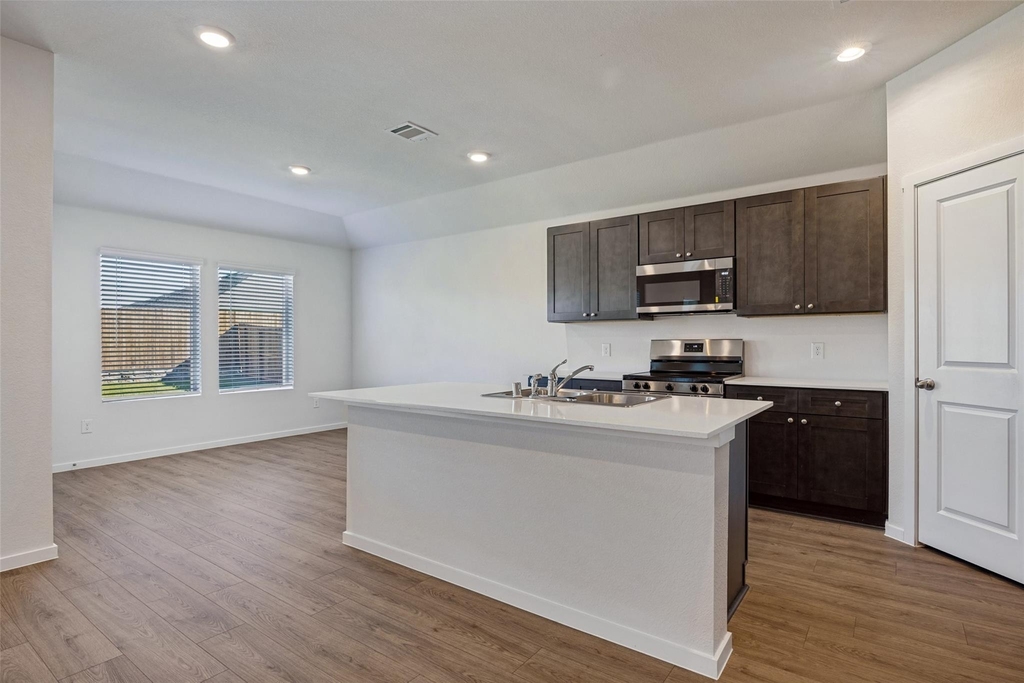 410 White Willow Drive - Photo 5