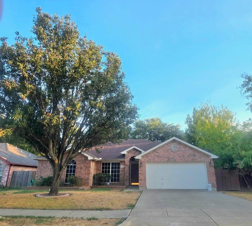 1619 Wintercrest Road - Photo 0