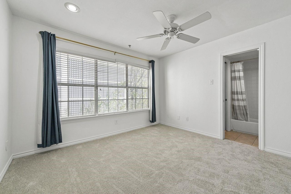 3100 Cole Avenue - Photo 33