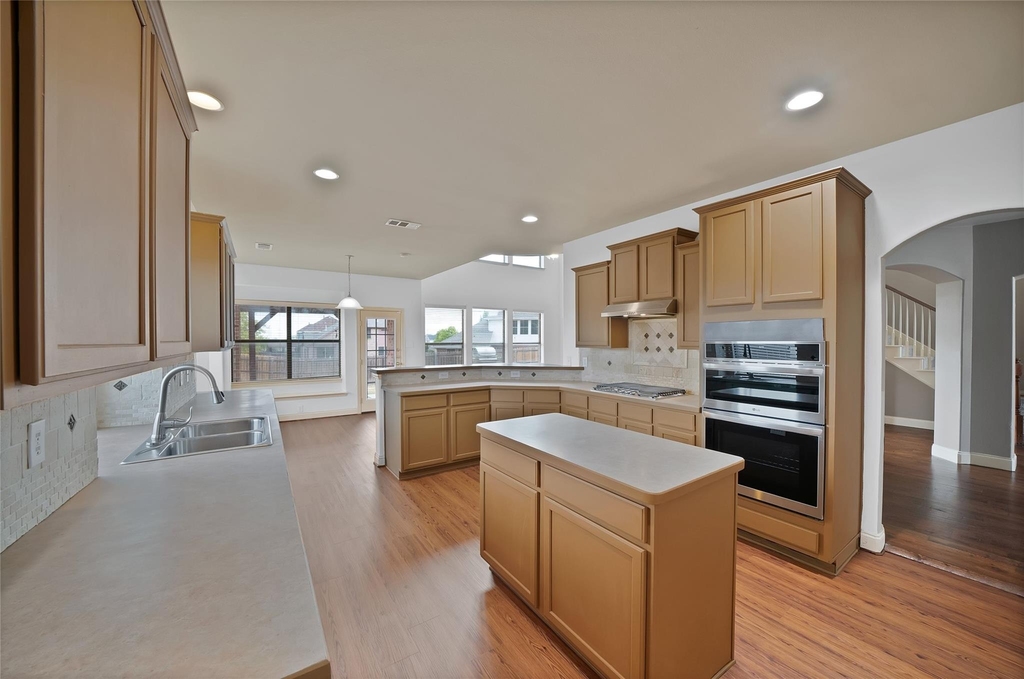 903 Fieldstone Drive - Photo 8
