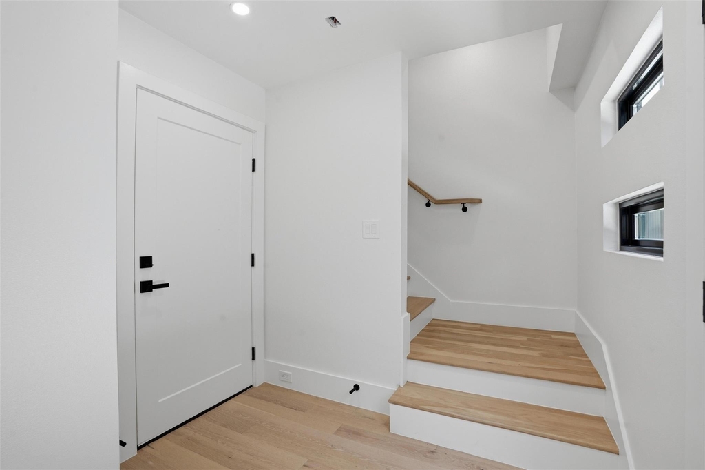 4526 Cabell Drive - Photo 1