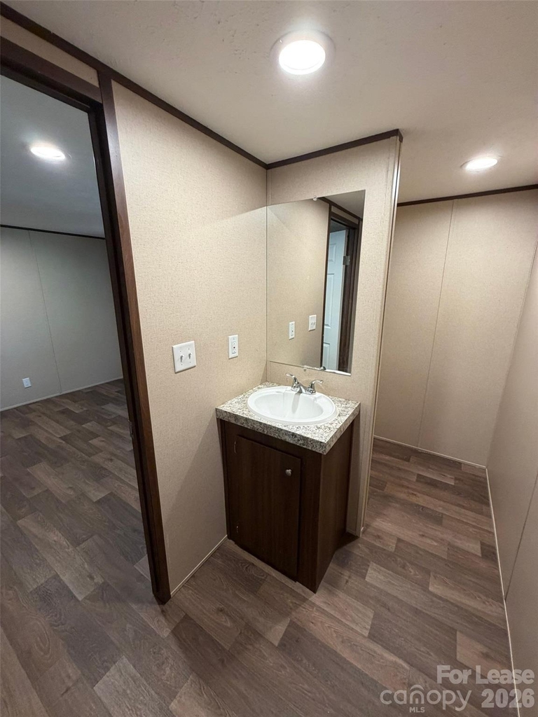 2034 Shelby Road - Photo 9