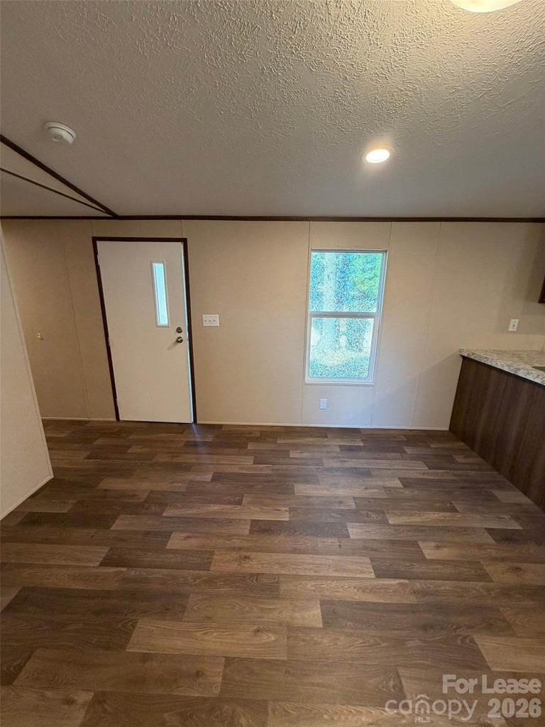 2034 Shelby Road - Photo 6