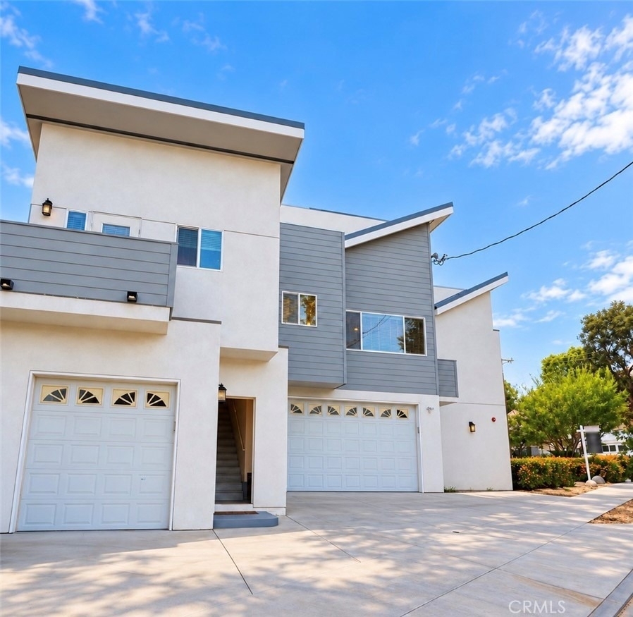 2500 Hermosa Ave - Photo 0
