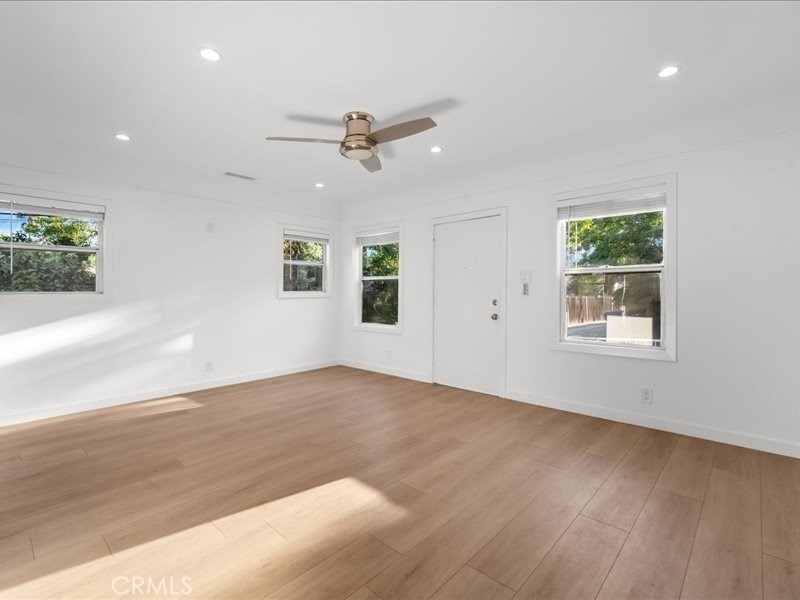 6642 Vineland Avenue - Photo 4
