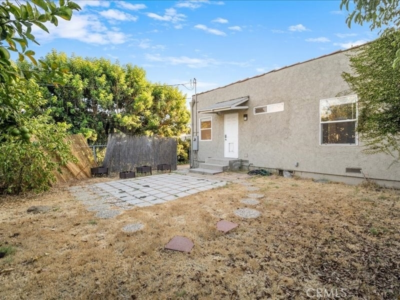 6642 Vineland Avenue - Photo 22