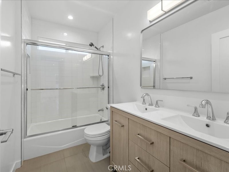 6642 Vineland Avenue - Photo 17