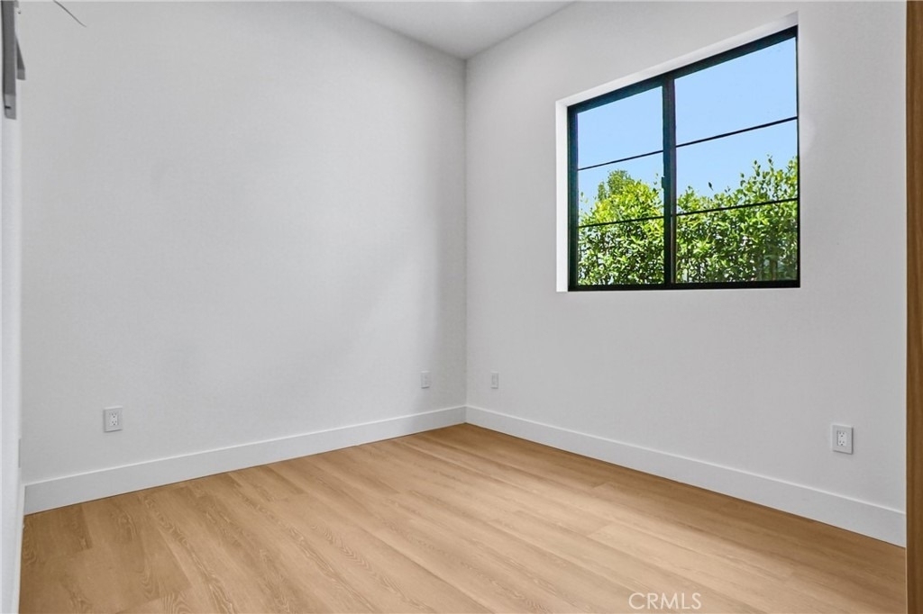 19350 1/2 Lanark Street - Photo 5