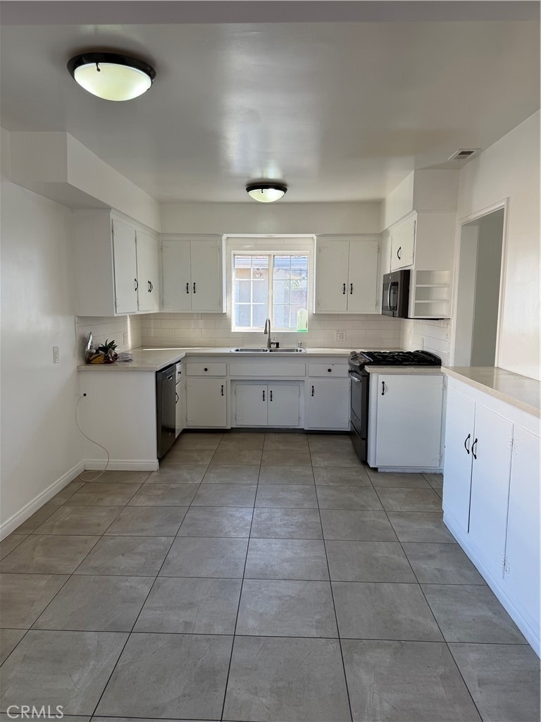 9662 Lenore - Photo 3