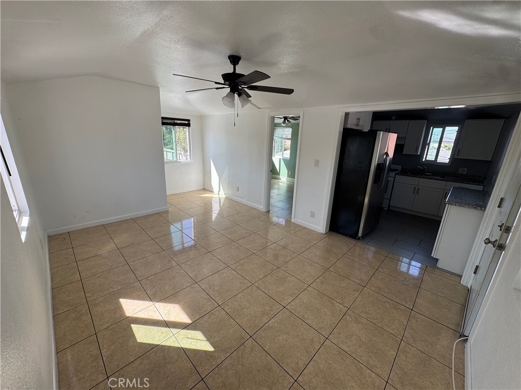 3241 Easy - Photo 5
