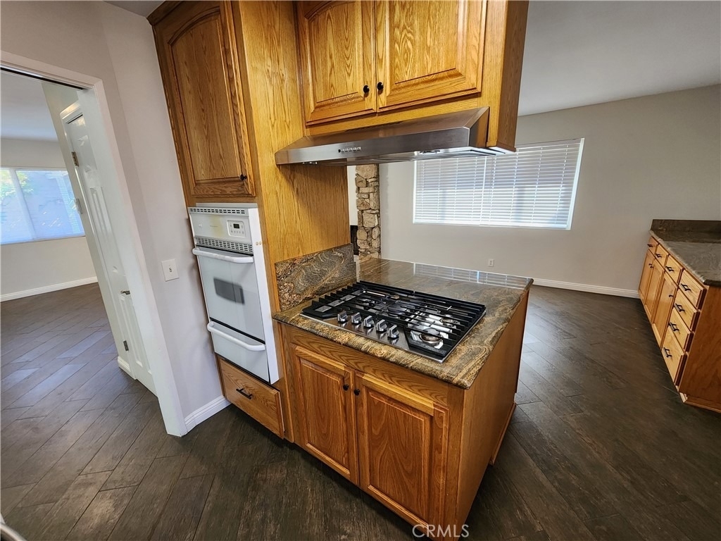 5449 E Garrick Drive - Photo 4