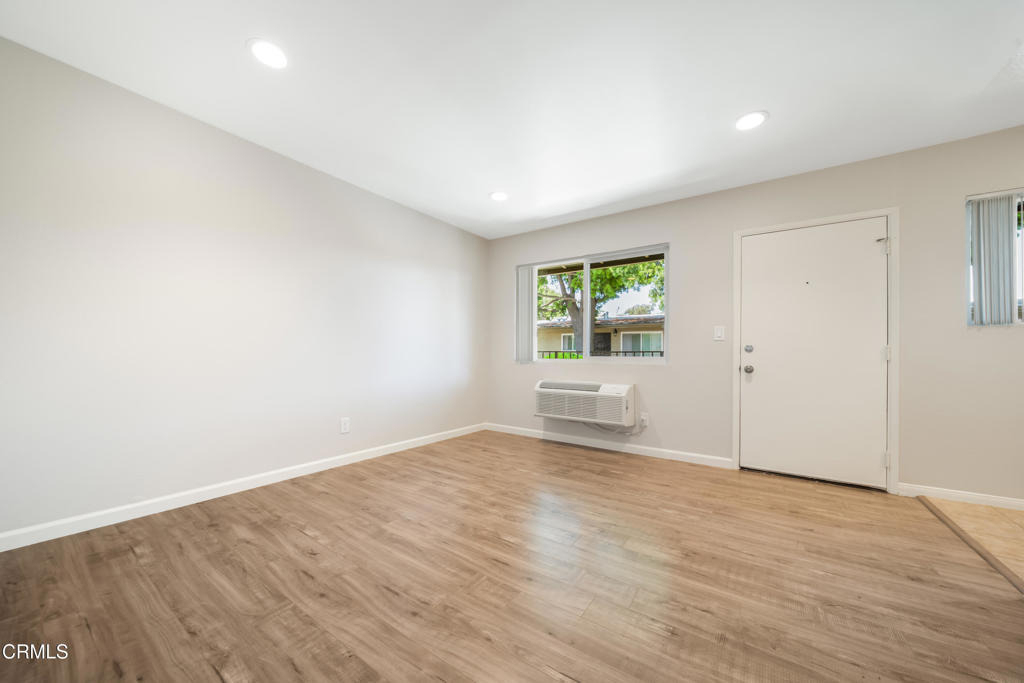 761 E Orange Grove Boulevard - Photo 16