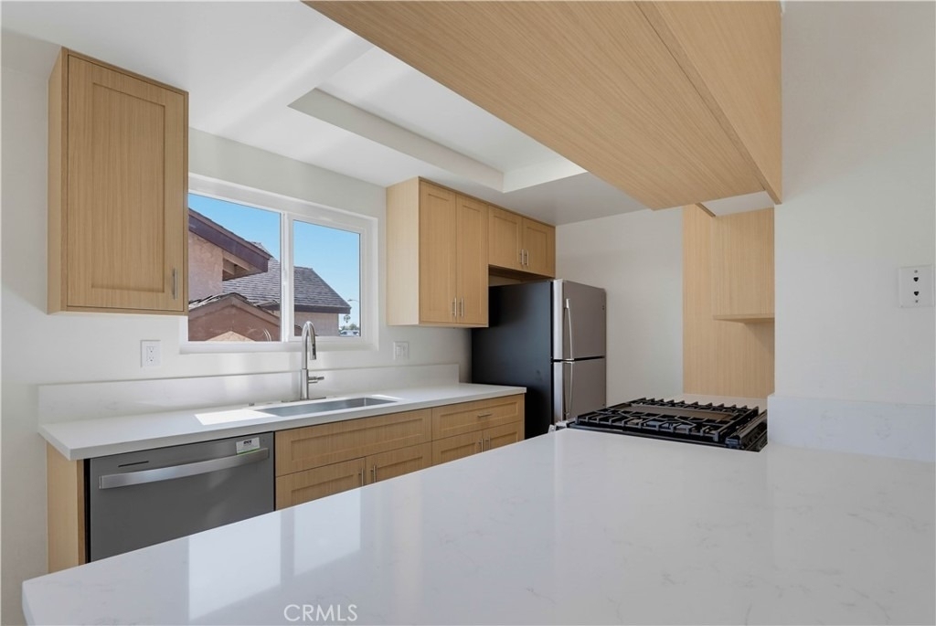 4881 Vista Dr - Photo 7