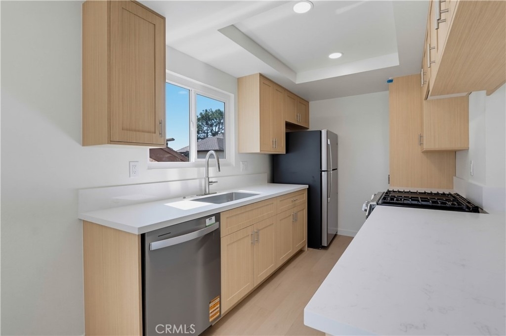 4881 Vista Dr - Photo 6