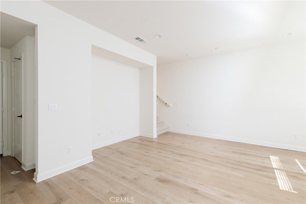 113 Lantana - Photo 3