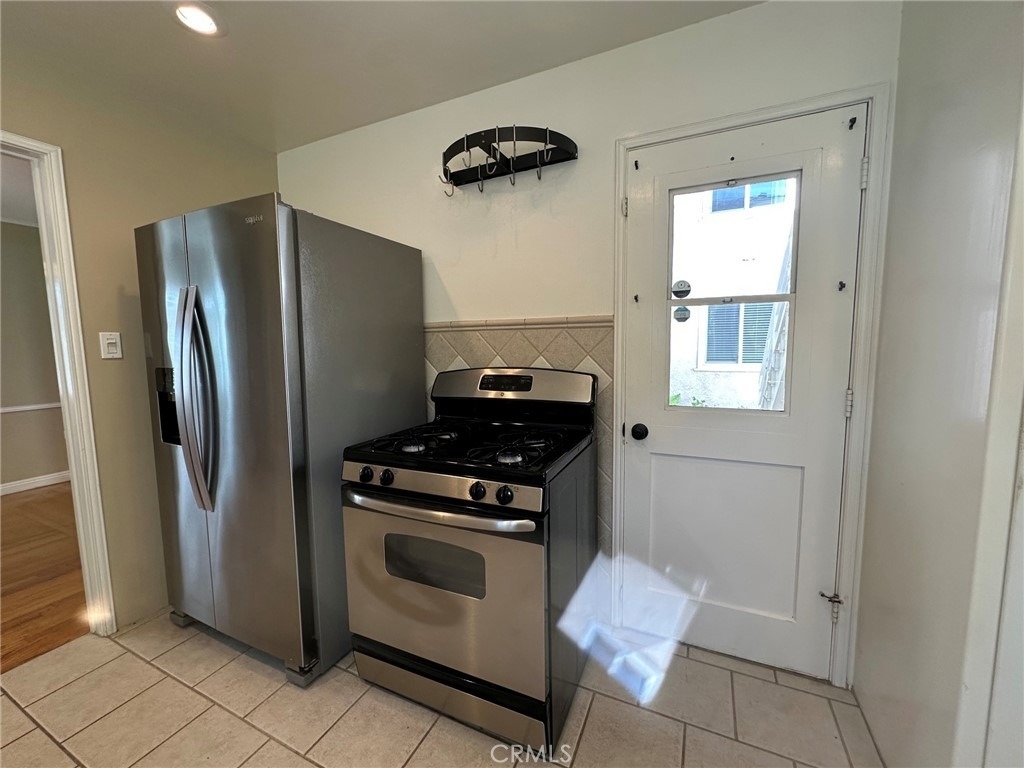 125 Nieto Avenue - Photo 9