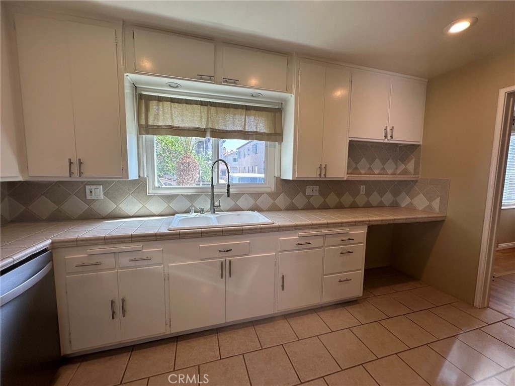 125 Nieto Avenue - Photo 8